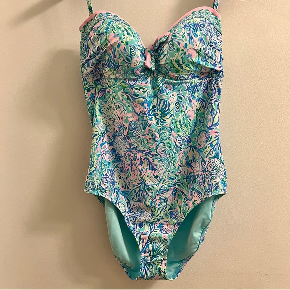 Sz. 14 Lilly Pulitzer One Piece swimsuit - Picture 3 of 16